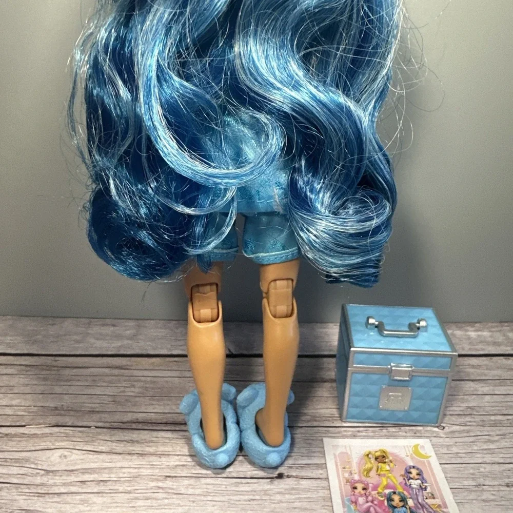 Rainbow High Jr High PJ Party Skyler Blue 9'' Posable Doll with PJs & Slippers